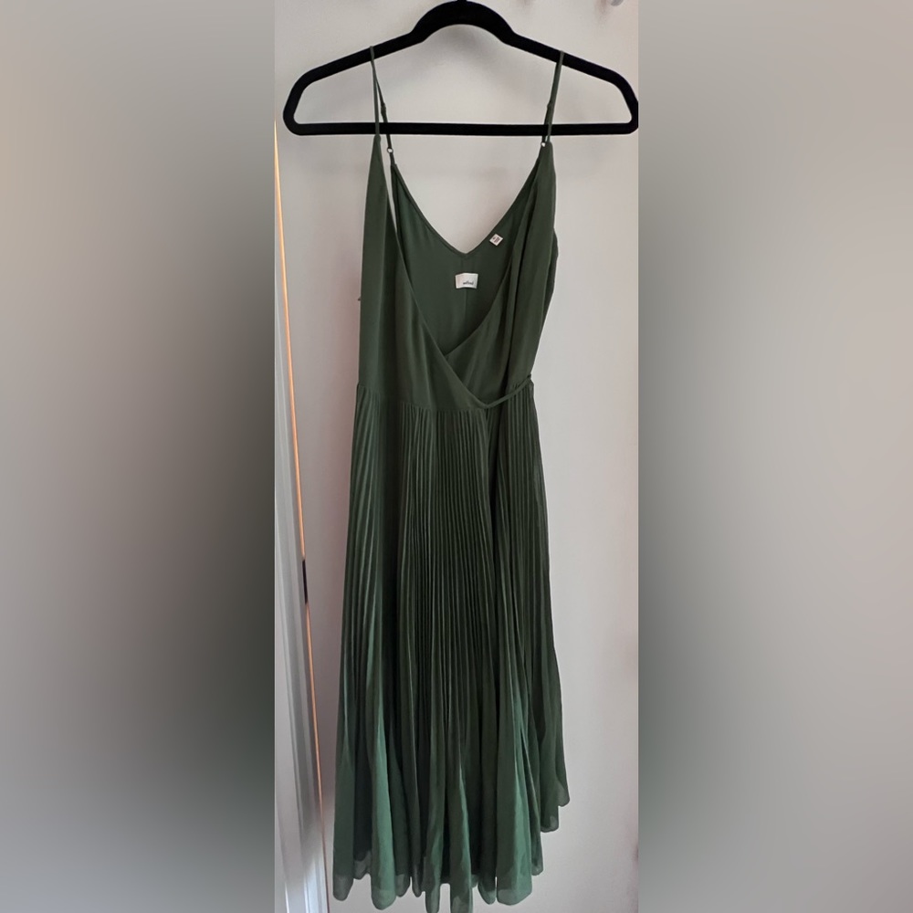 Wilfred “Beaune” XS Green Wrap Dress new with tags